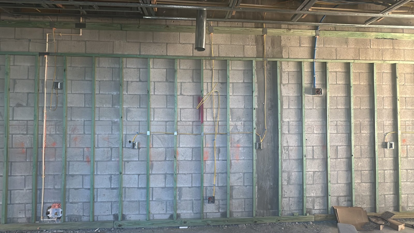 5CAF2558-80A9-4626-A7D6-EC34036C5B31