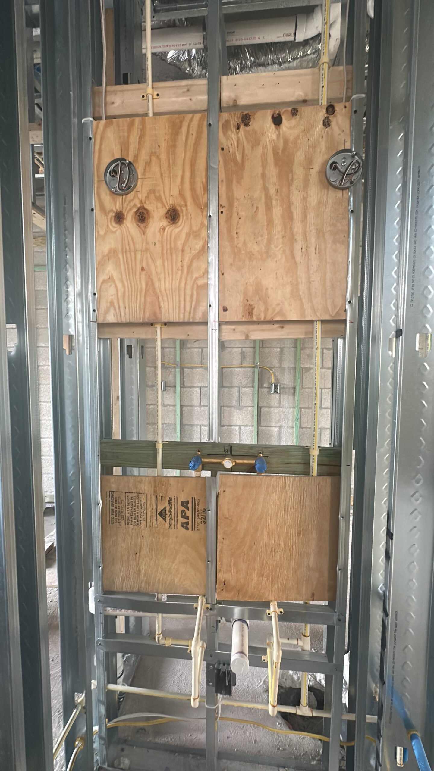 5F6AD69D-39F5-45FE-BDAE-9F854C61EF61